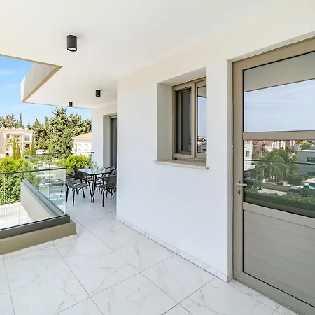 Adolina Two Bedroom 301 By Ezoria Apartment *