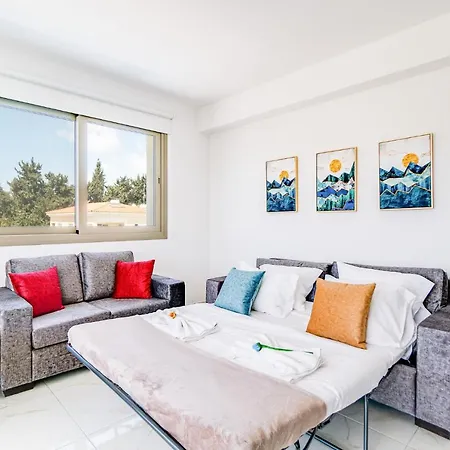 Adolina Two Bedroom 301 By Ezoria